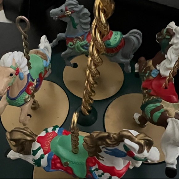 Hallmark Ornament 1989 Carousel Display Horses 1st 2nd 3rd 4th Stand Christmas - Picture 12 of 16